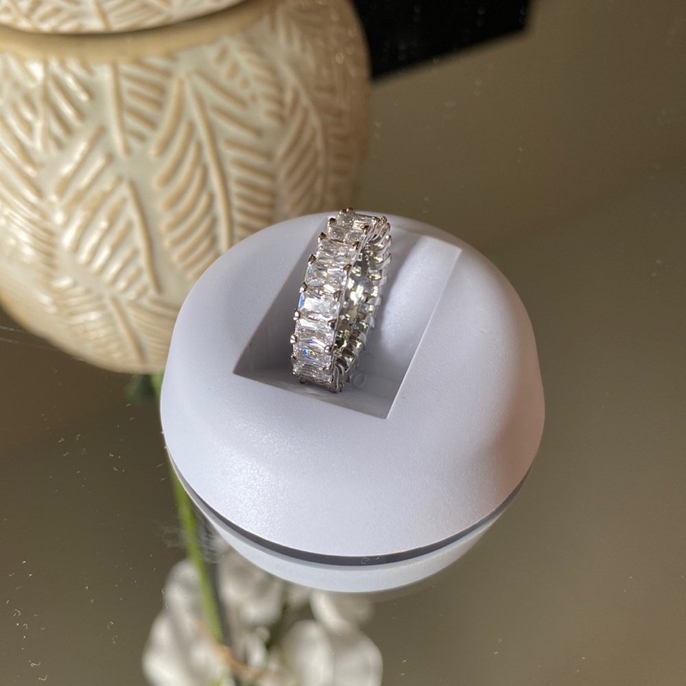 Rhinestone Ring